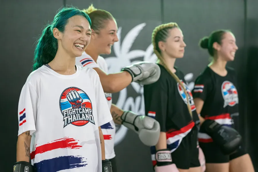 fightcamp — 03 gloves smiles