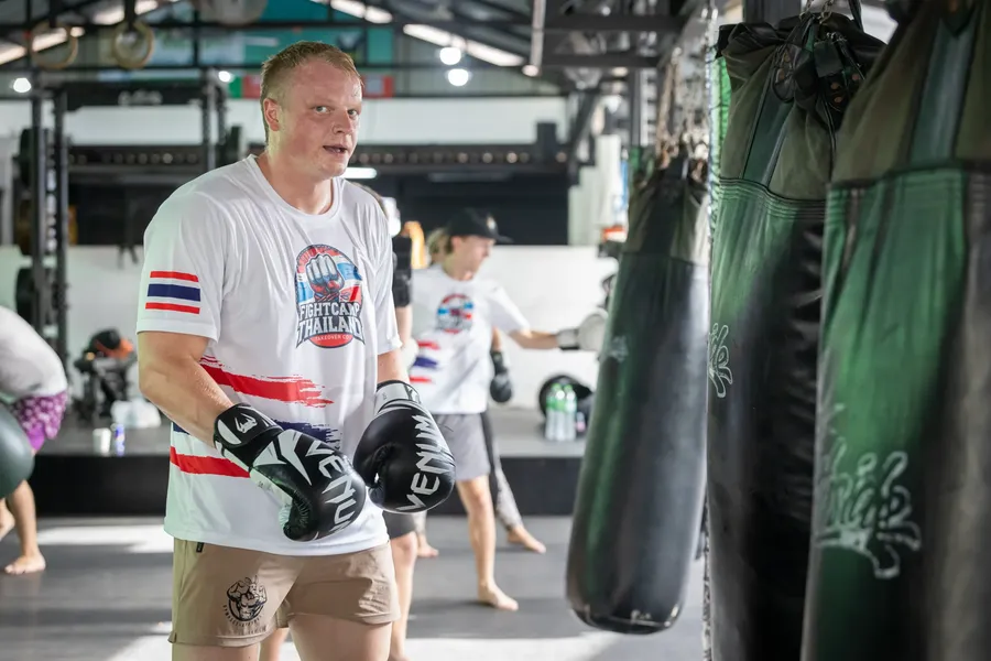 fightcamp — 14 JSP 4152